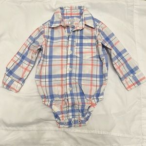 Toddler boy - Carter’s 18m button up onesie top